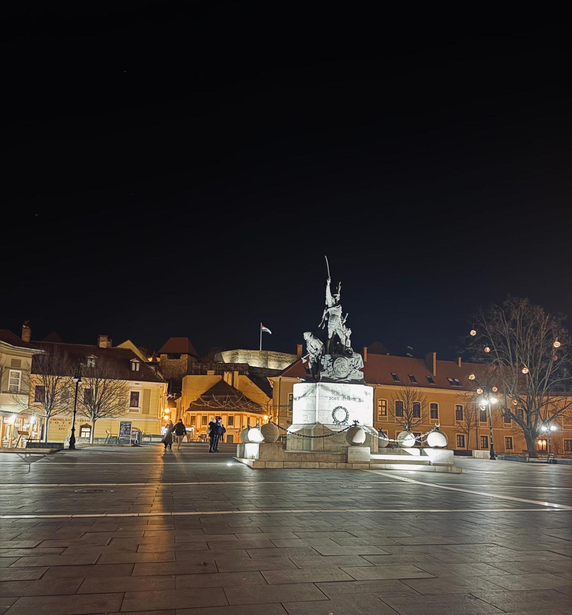 Forst-Ház Apartman Eger Esterno foto